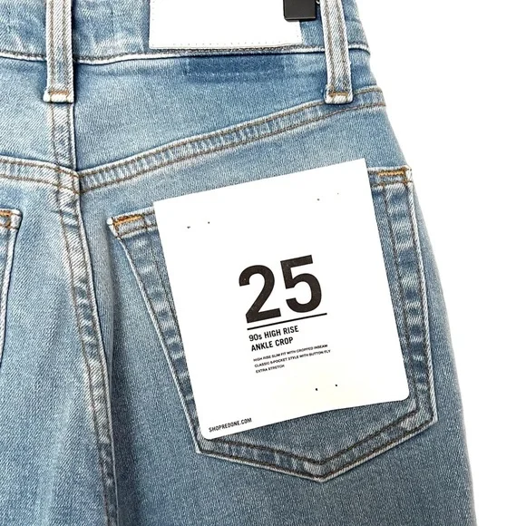 Re/Done Originals 90s High Rise Ankle Crop Denim in Worn Light Azure - Picture 7 of 11